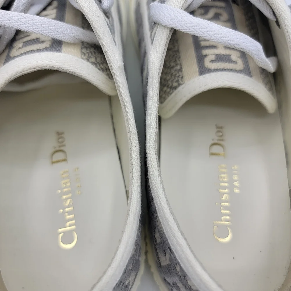 DIOR Walk'N'Dior Sneakers (COA INCLUDED) - Picture 10 of 13